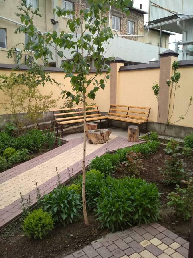 Medi Guest House Osh Exterior foto