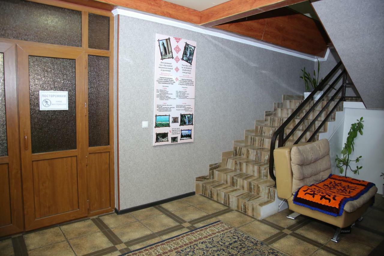 Medi Guest House Osh Exterior foto