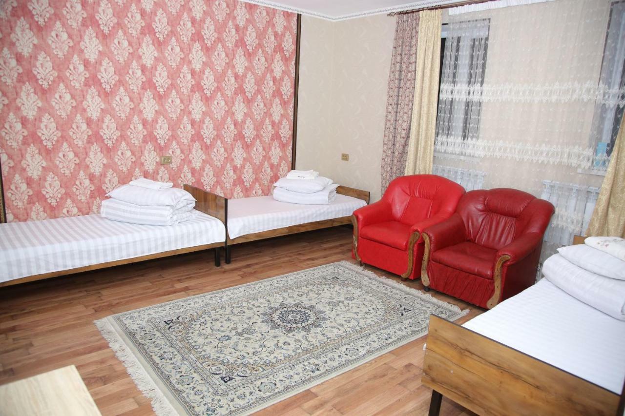 Medi Guest House Osh Exterior foto