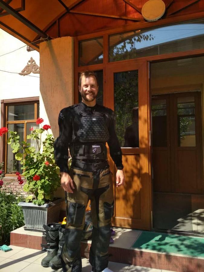 Medi Guest House Osh Exterior foto